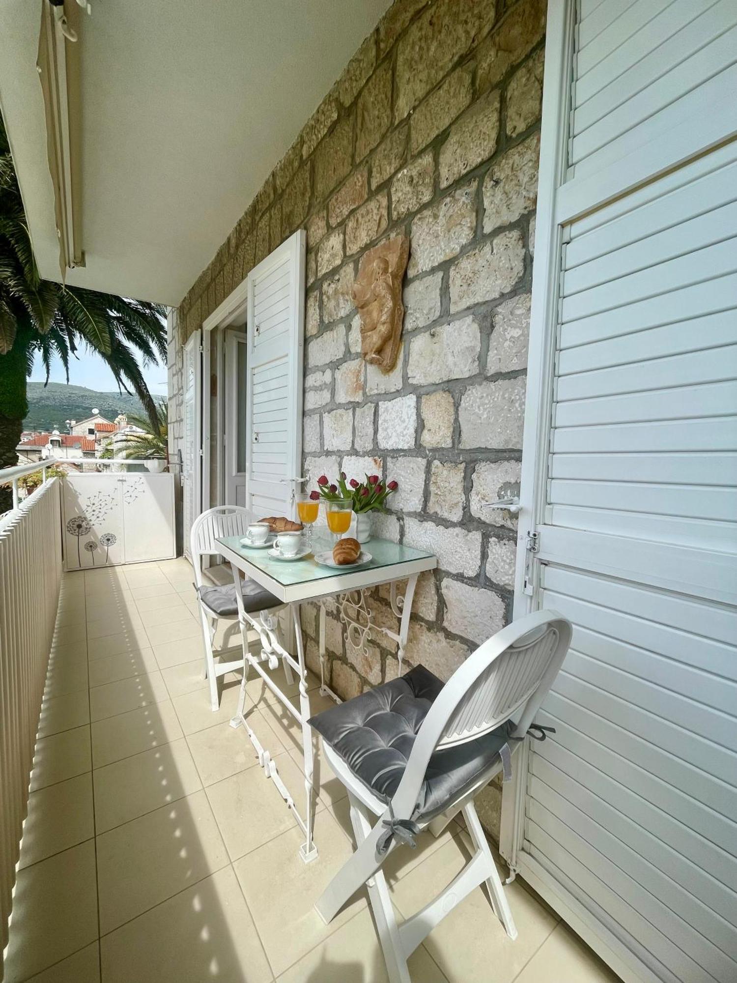 טרוגיר Dinka Old Town Apartment With Sea View מראה חיצוני תמונה